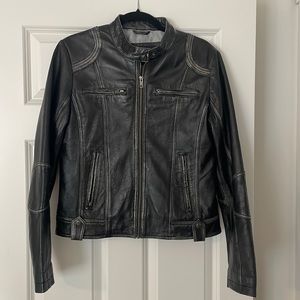 100% genuine leather size M